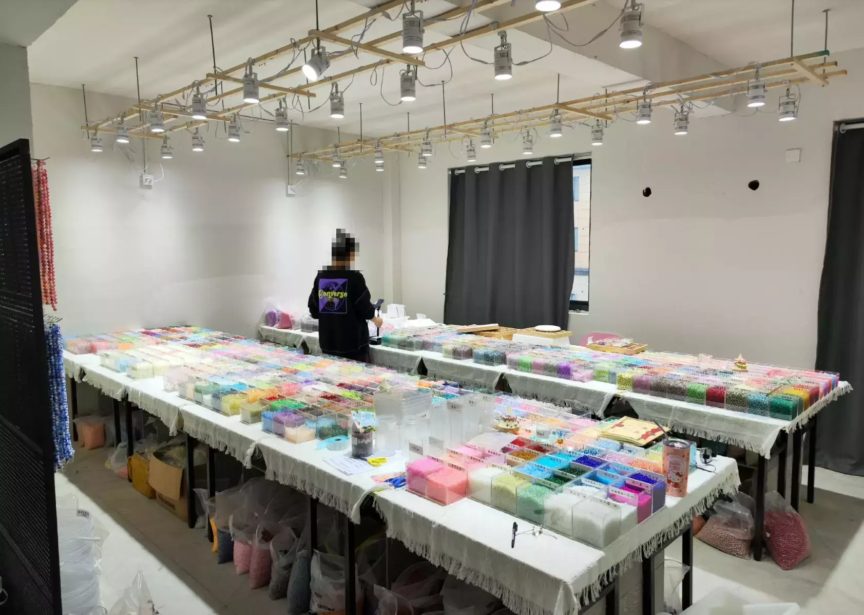 抖音DIY手串直播带货，2个人一年做到类目TOP5，净利润超50%（附详细玩法）_知客圈